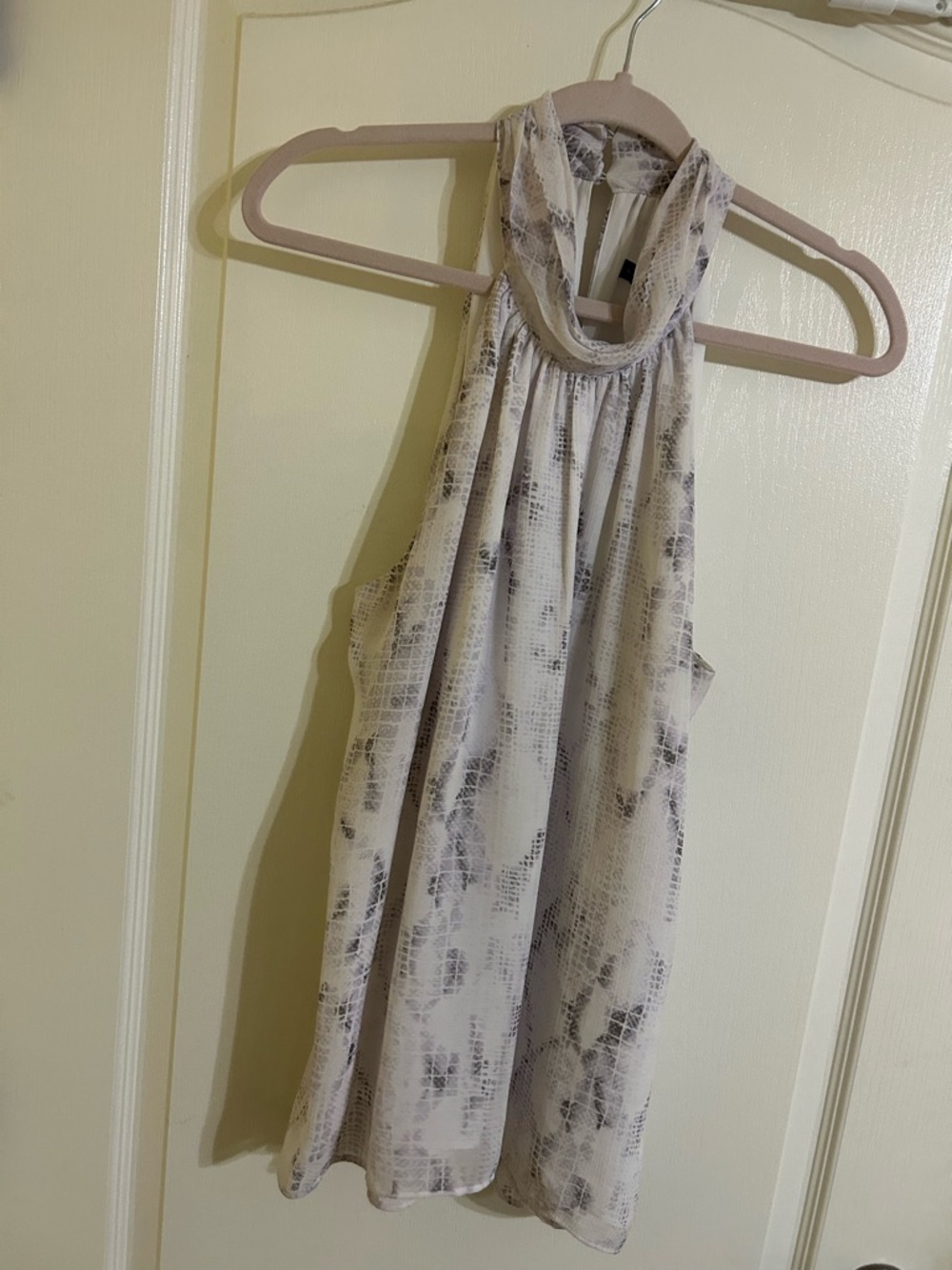 White House Black Market White and Gray/purple hue Snake-Print top Large - Picture 3 of 5
